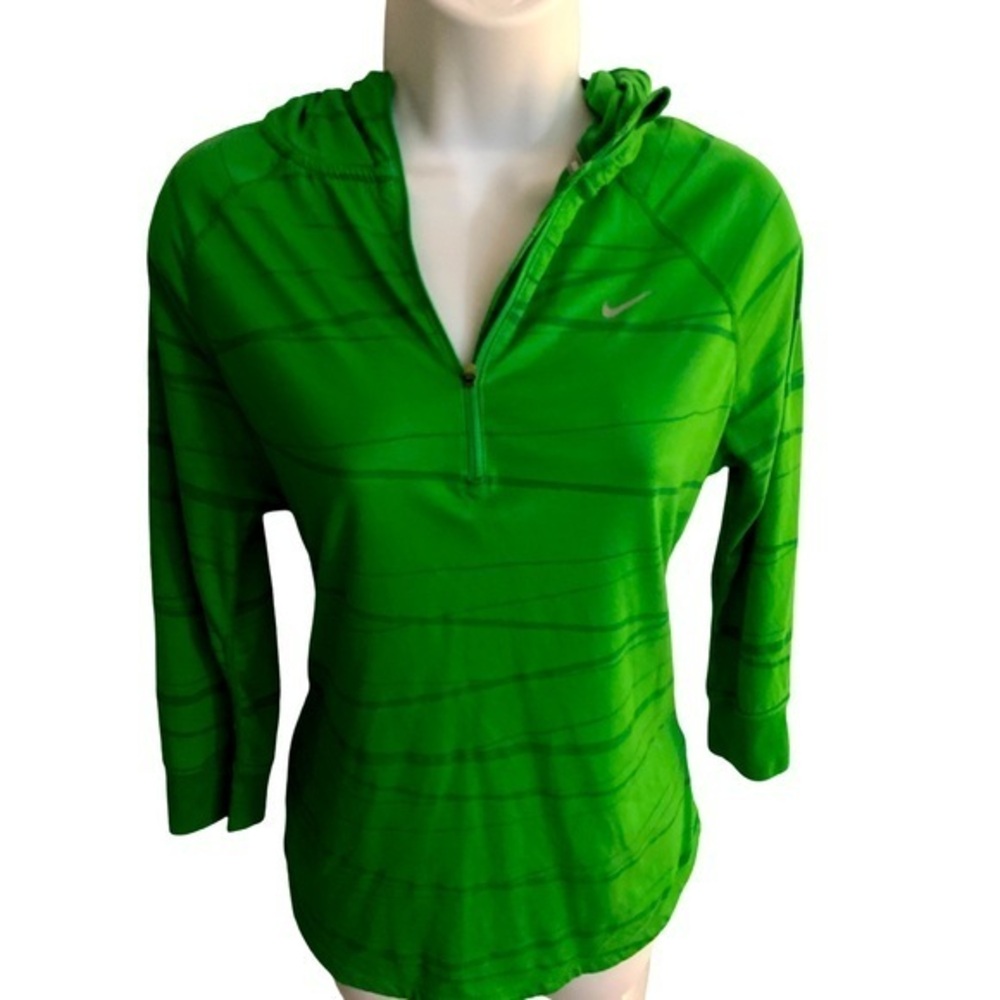 Nike Dryfit Quarter Zip Top - S Kelly green. Quarter sleeve , nylon spandex